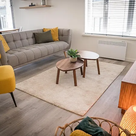 Etage 2 - In Centrum, 300m Zee En Gratis Parking Остенде