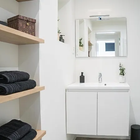 Etage 2 - In Centrum, 300m Zee En Gratis Parking *