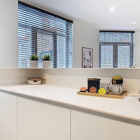 Etage 2 - In Centrum, 300m Zee En Gratis Parking Lejlighed Oostende