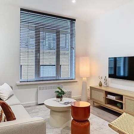 Etage 2 - In Centrum, 300m Zee En Gratis Parking Lejlighed *