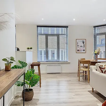 Etage 2 - In Centrum, 300m Zee En Gratis Parking Lejlighed *