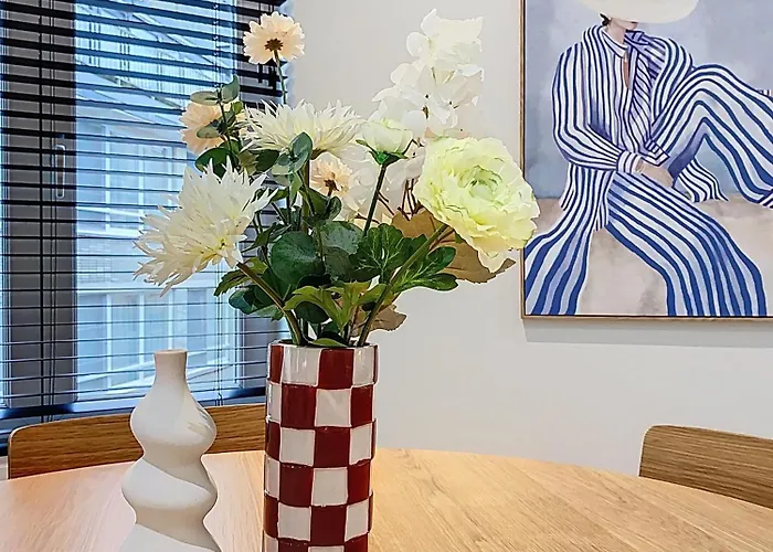 Etage 2 - In Centrum, 300m Zee En Gratis Parking Oostende